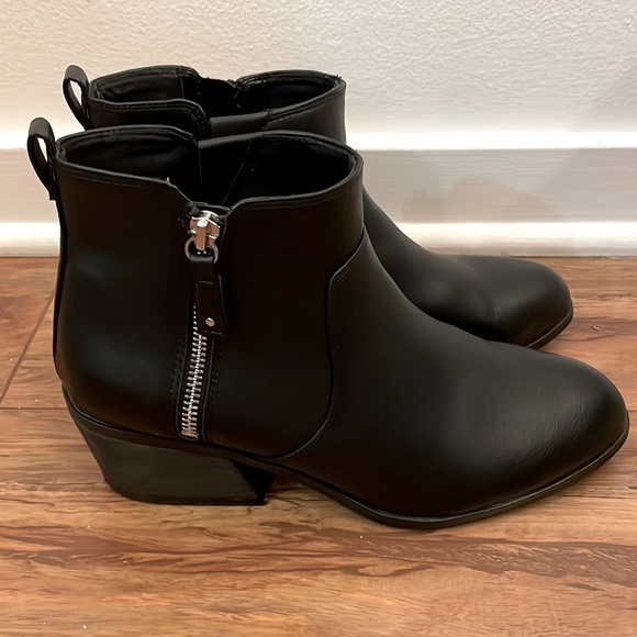 Dr. Scholl's Shoes - Dr. Scholl’s Lawless Booties - Black